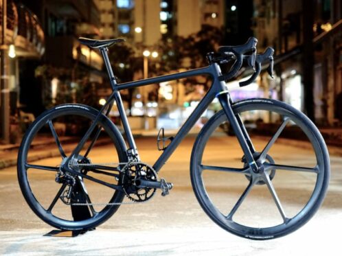 german-made-carbon-bike-on-the-street-at-night