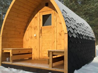 sauna-building-in-winter