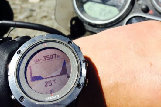 watch shows altitude levels