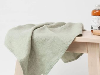 linen towels from Lithuania - green